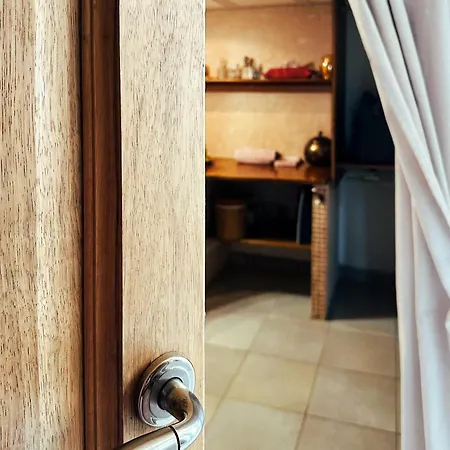 Casaluna, Dans Maison De Village Séjour chez l'habitant