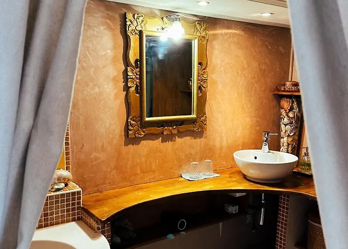 Δωμάτια σε οικογενειακή κατοικία Casaluna, Climatisee Dans Maison De Village Sotta