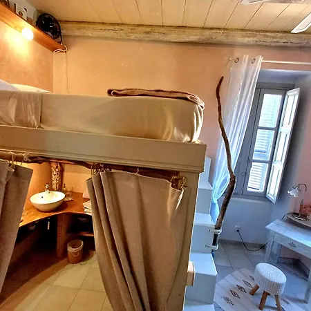 Séjour chez l'habitant Casaluna, Climatisée Dans Maison De Village