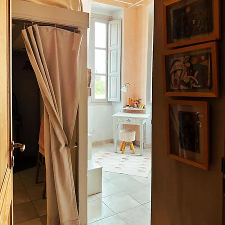 Casaluna, Climatisée Dans Maison De Village Séjour chez l'habitant *