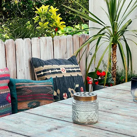 Séjour chez l'habitant Casaluna, Climatisée Dans Maison De Village