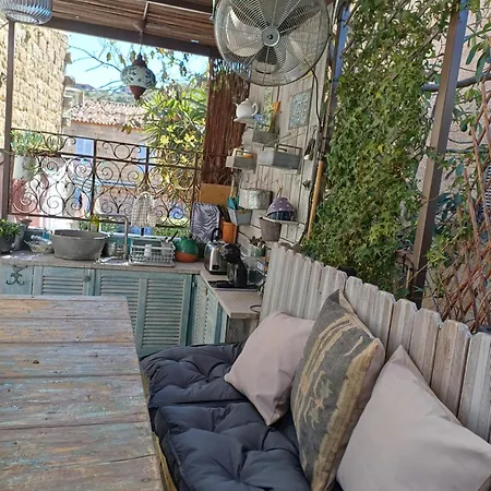 Casaluna, Climatisée Dans Maison De Village Habitación en casa particular
