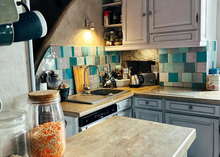 Ubytování v soukromí Casaluna, Climatisee Dans Maison De Village Sotta